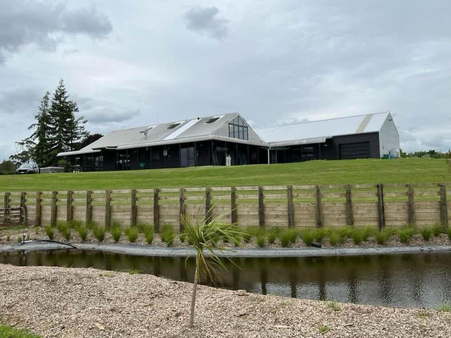 Villa The Clubhouse Hamilton Exterior foto